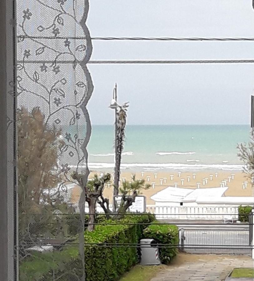 Stella Di Mare Apartment Rimini Exterior photo